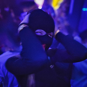 Nikitata - Aura ft Seen Twice